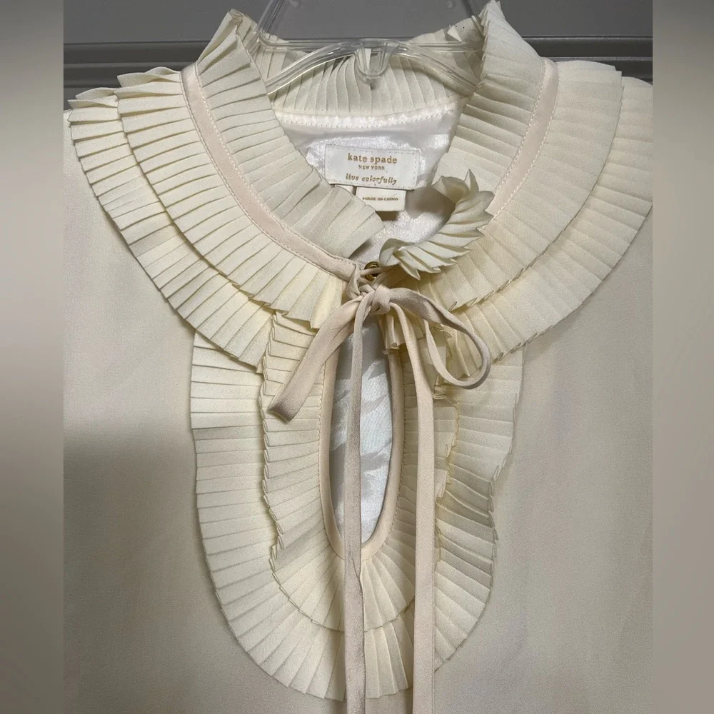 Cream Kate Spade Sleeveless Silk Blouse with Ruffle Collar GUC - Picture 2 of 11